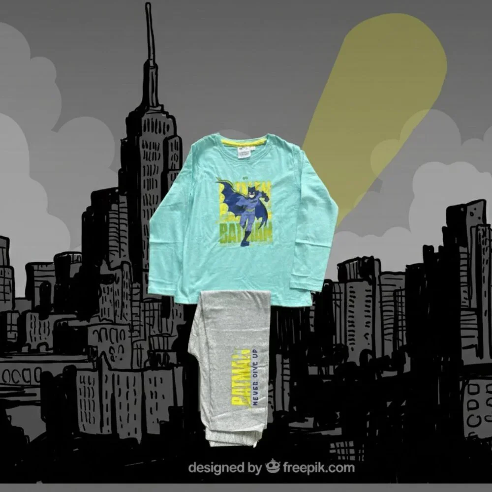 Batman Kids Pajama Set – Superhero Nightwear, Never Give Up Print NWT - Picture 2 of 5